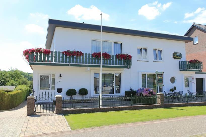 Panorama Sousberg B&B En Appartementen Schin op Geul Zewnętrze zdjęcie
